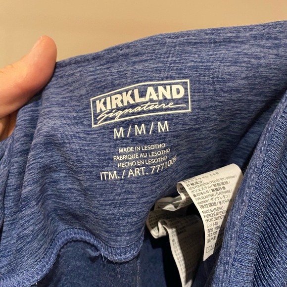 Kirkland Women's leggings exercise pants. Size medium - Picture 9 of 10